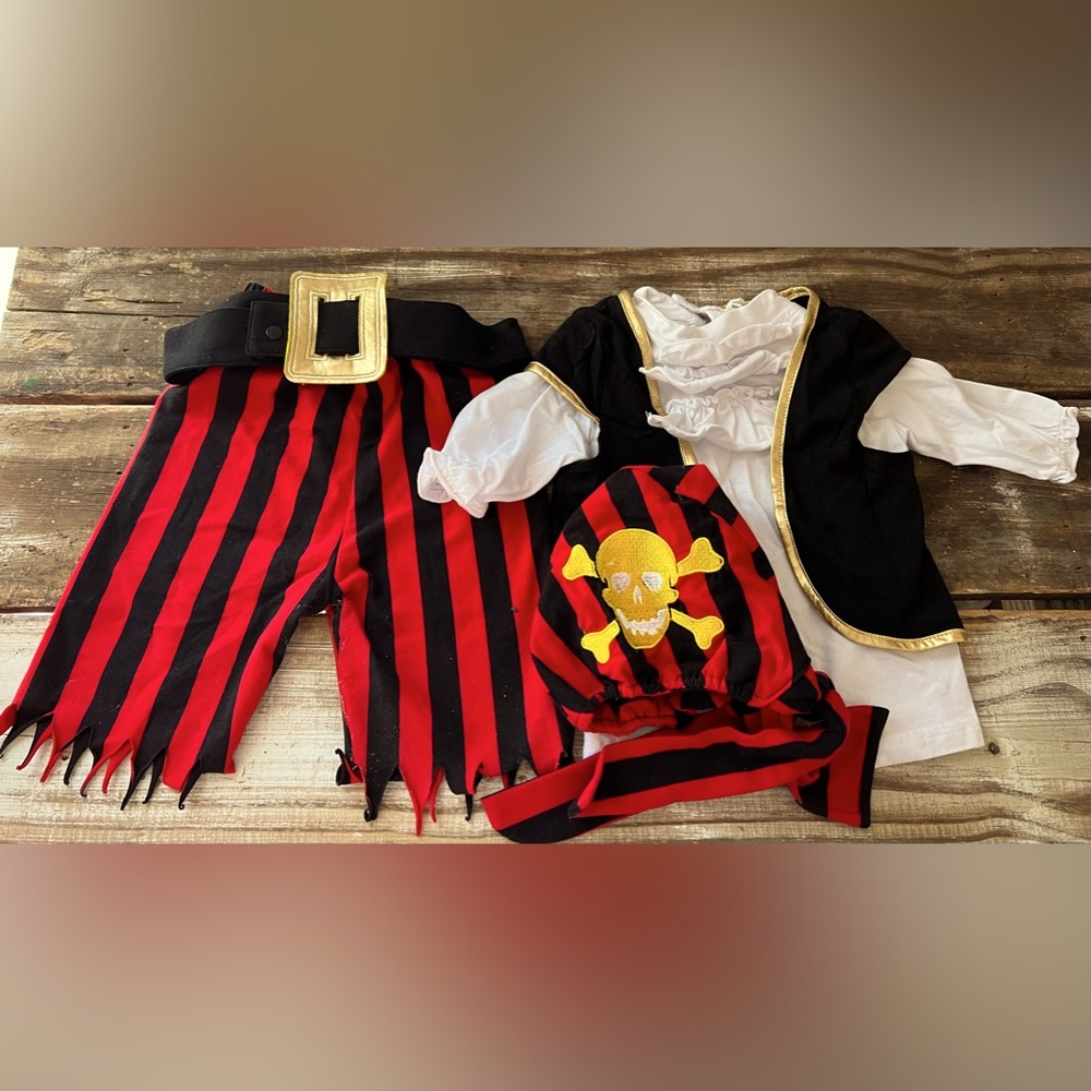 Boy’s Pirate Halloween Costume Size 6-12M